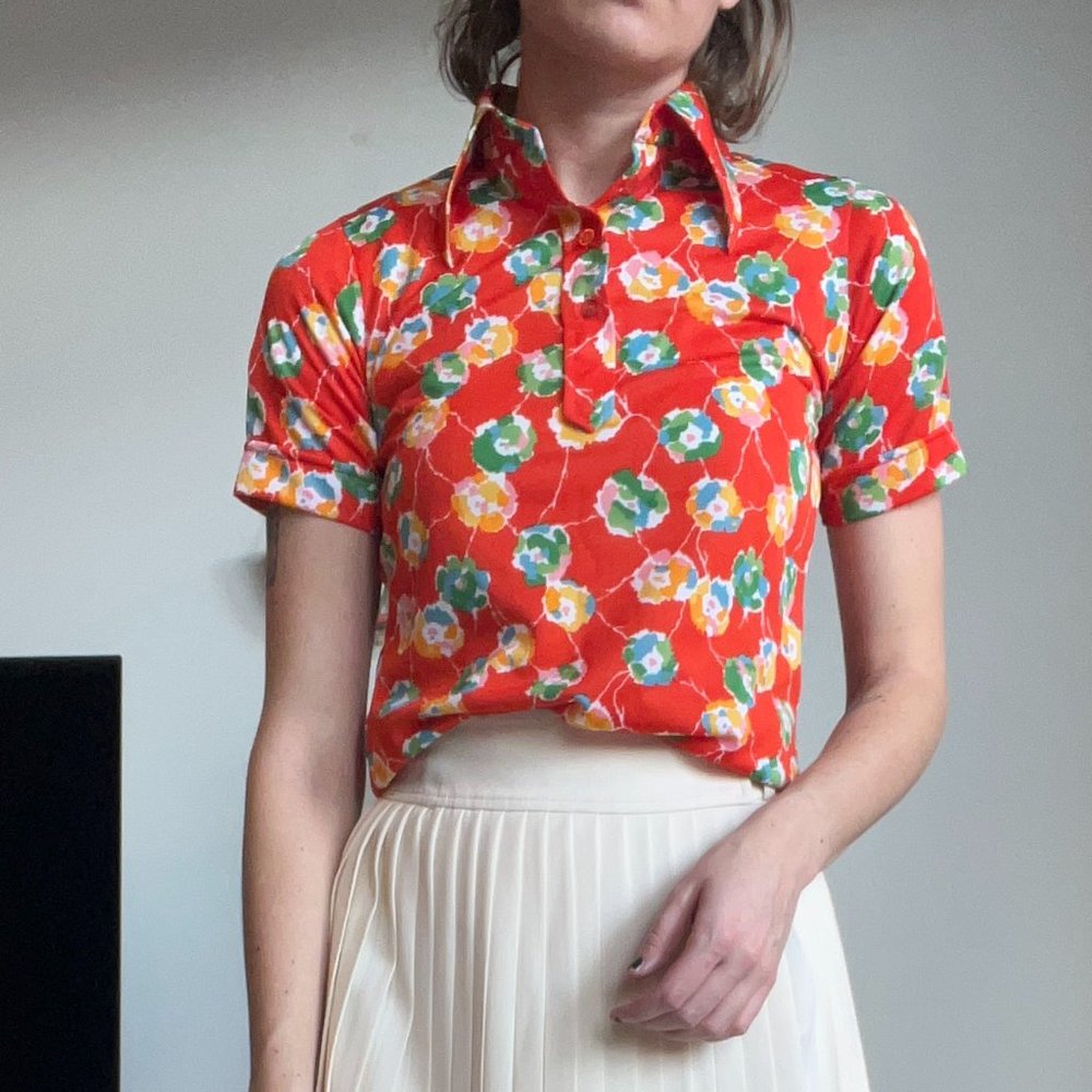 1960s Dayne Taylor polyester red orange polo